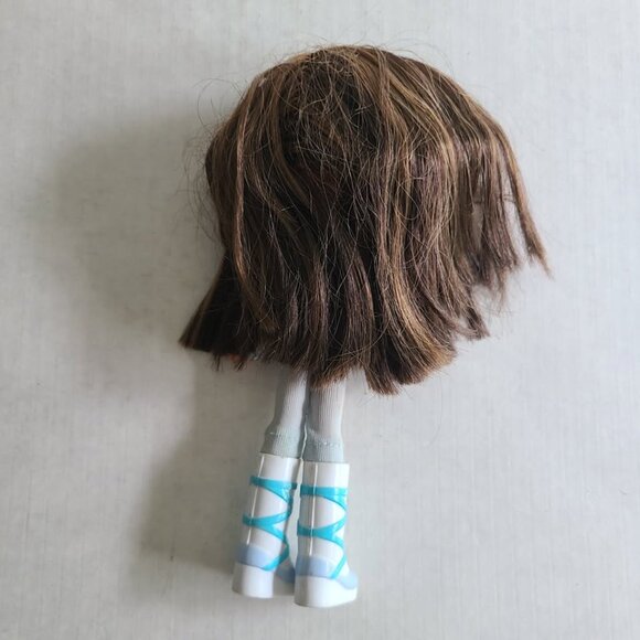 MGA 2007 Bratz Kidz Dana Winter Vacation Doll w/ Original Outfit & Boots - Picture 3 of 4